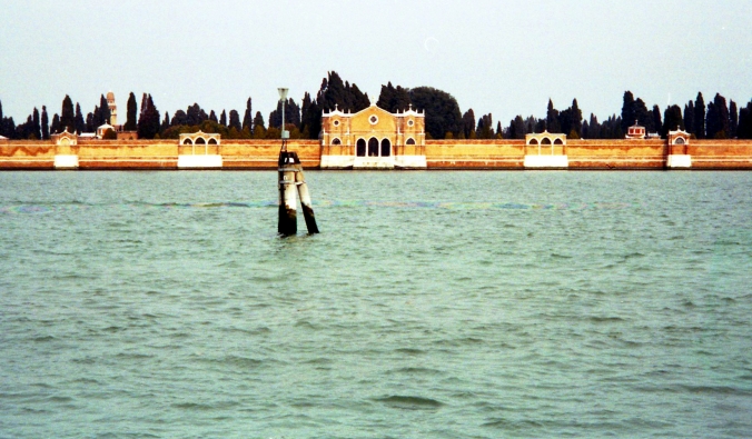 Picture of Isola di San Michele as seen from Venice, Italy